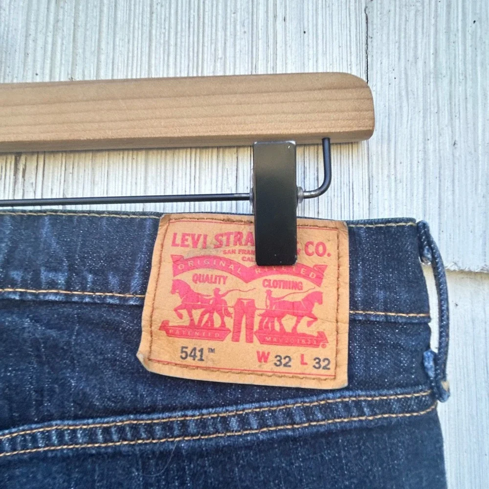 Levi's 541 Jeans Mens W32 L32 Dark Wash Denim Comfort Fit‎ Straight Leg
